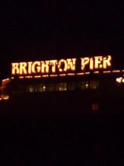 Regency Brighton Seafront Apartment Екстер'єр фото