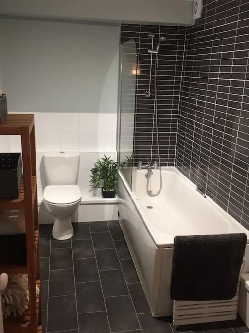 Regency Brighton Seafront Apartment Екстер'єр фото